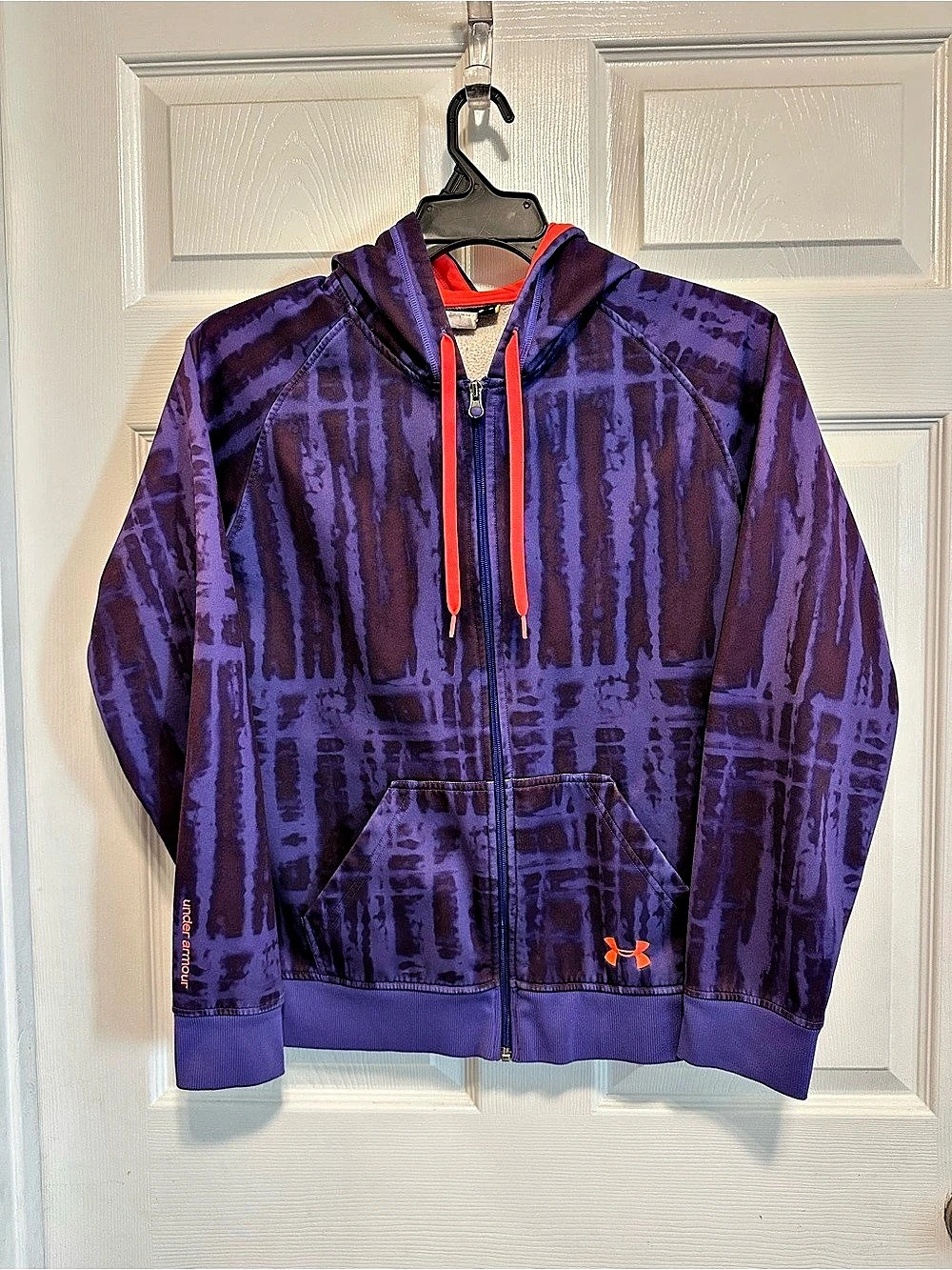 Under Armour Women’s Abstract Hoodie Purple & Red Size Large